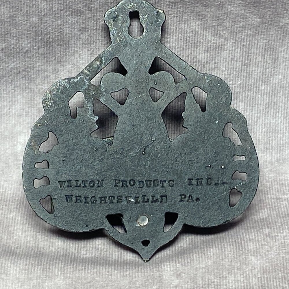 Vintage Hand-Painted Cast Iron Match Holder By Wilton Products Inc. - Picture 6 of 8